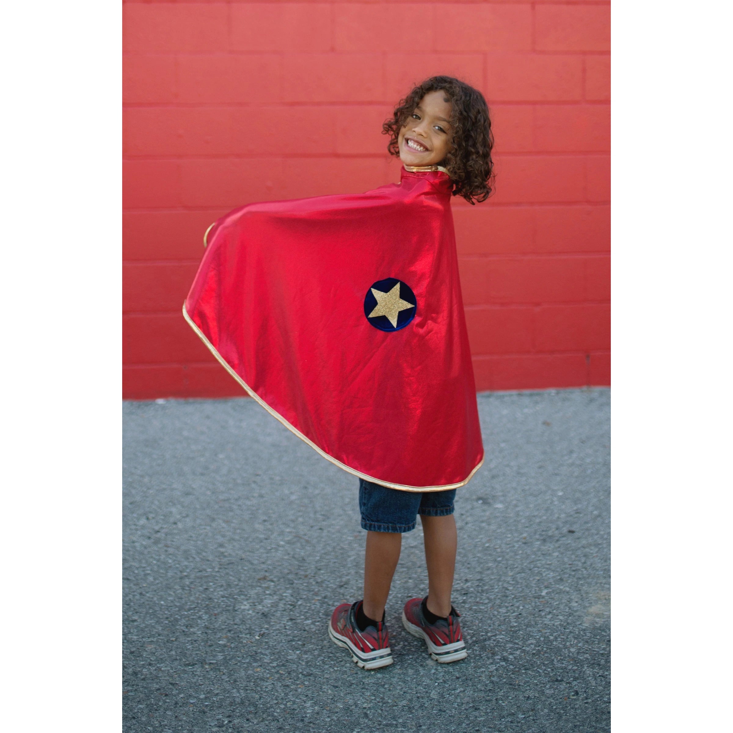  -Non-contact cat thermometerreversible wonder cape gold and red